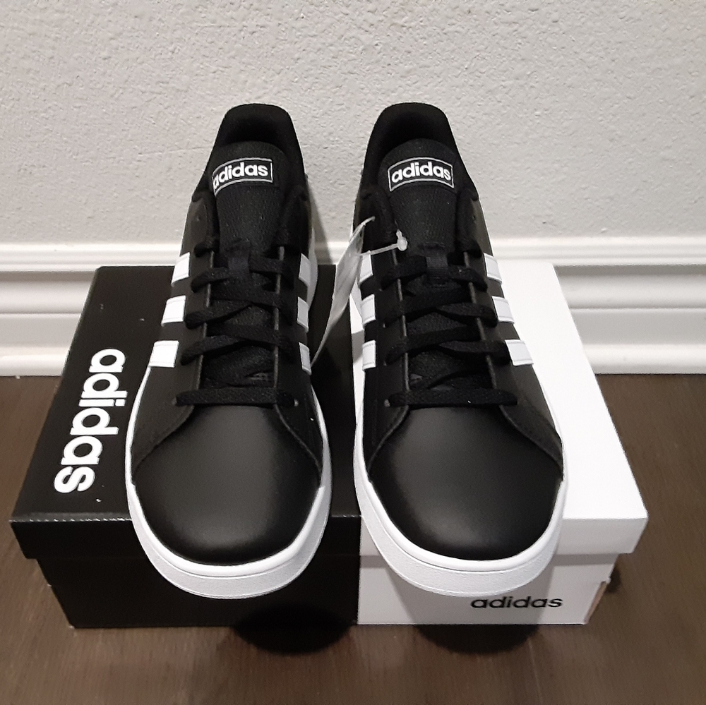 Adidas - Picture 4 of 4